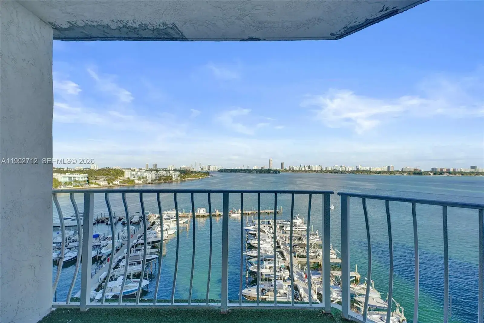 7601 E Treasure Dr # 1120, North Bay Village FL 33141