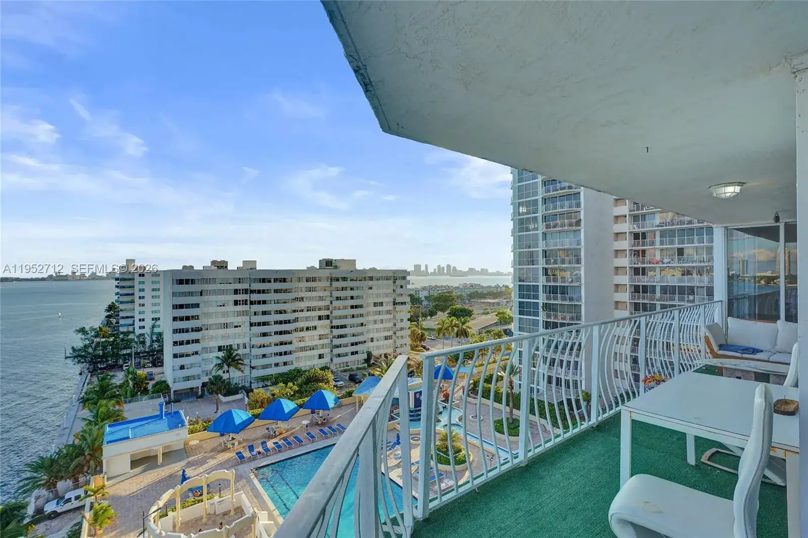 7601 E Treasure Dr # 1120, North Bay Village FL 33141 photo 3