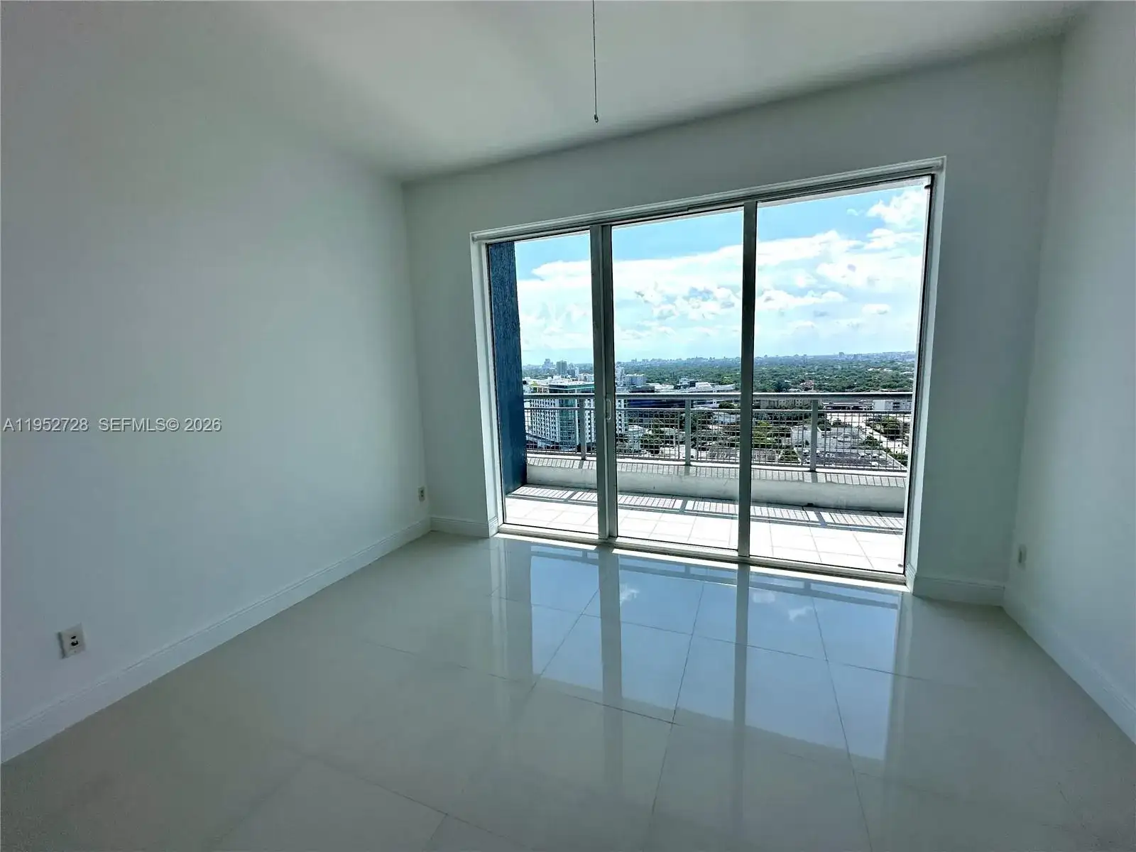 60 SW 13th St # 1605, Miami FL 33130 photo 5