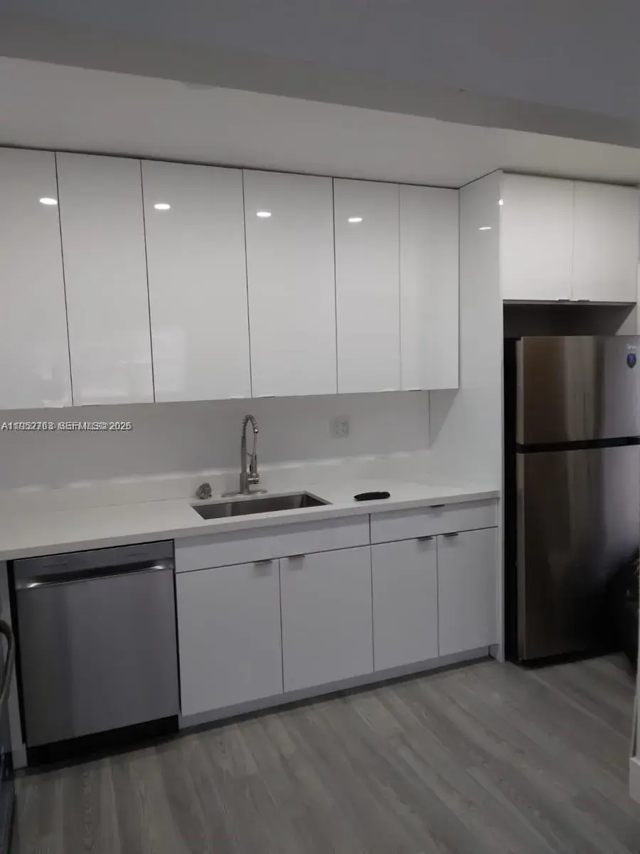 1450 Atlantic Shores Blvd # 105, Hallandale Beach FL 33009