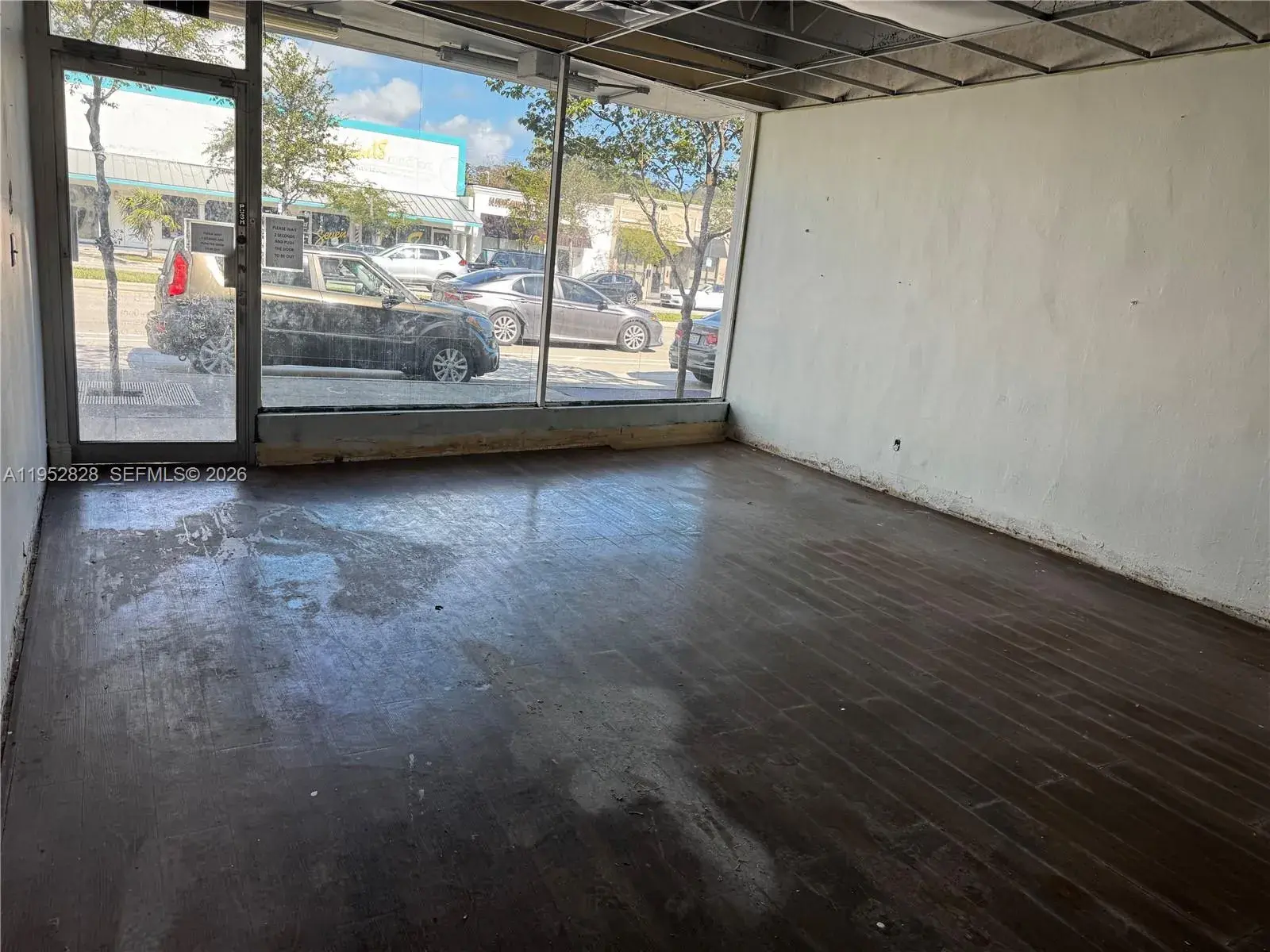 2328 Hollywood Blvd, Hollywood FL 33020