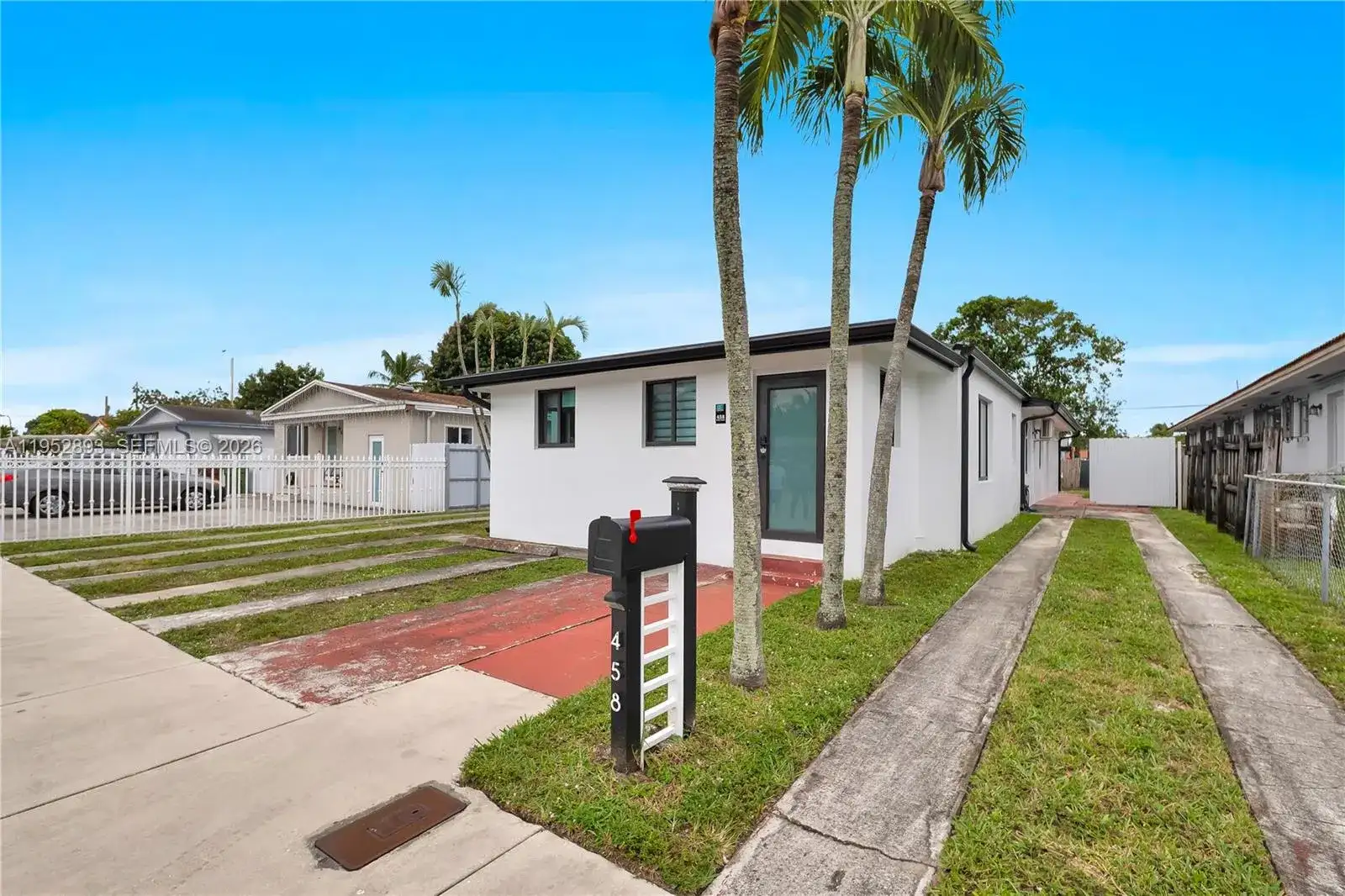 458 E 20th St, Hialeah FL 33013 photo 3
