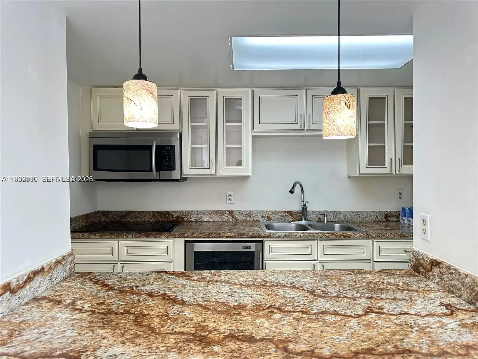 802 NW 87th Ave # 315, Miami FL 33172 photo 3