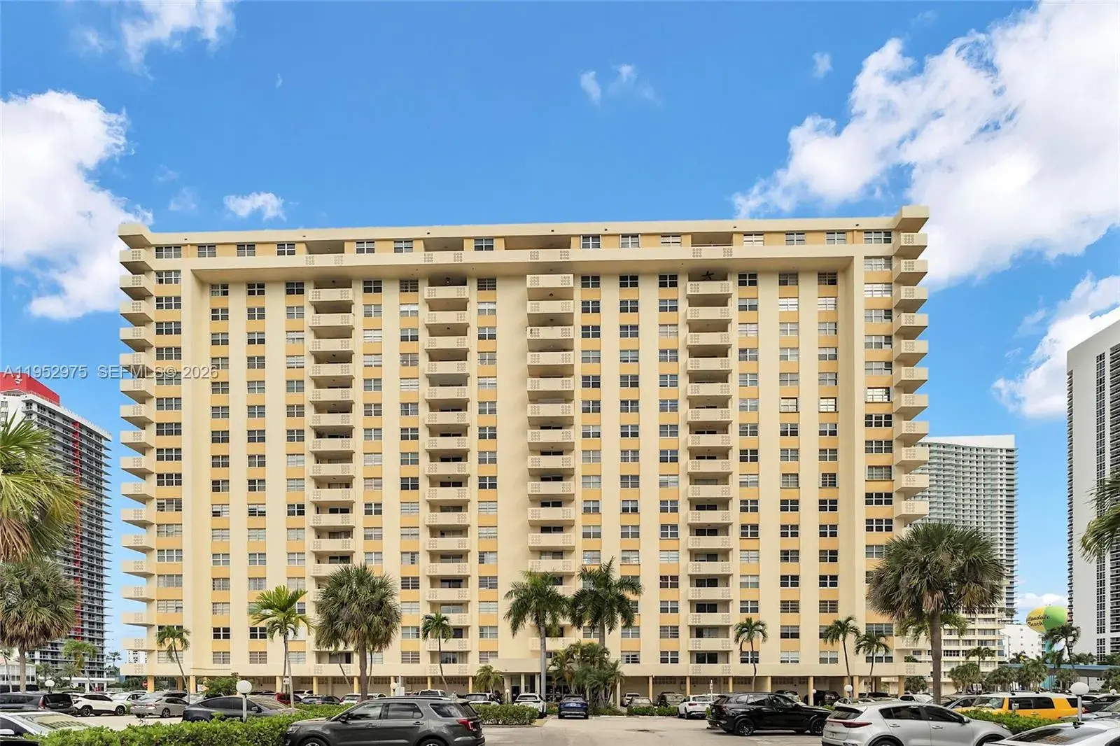 1833 S Ocean Dr # 1709, Hallandale Beach FL 33009