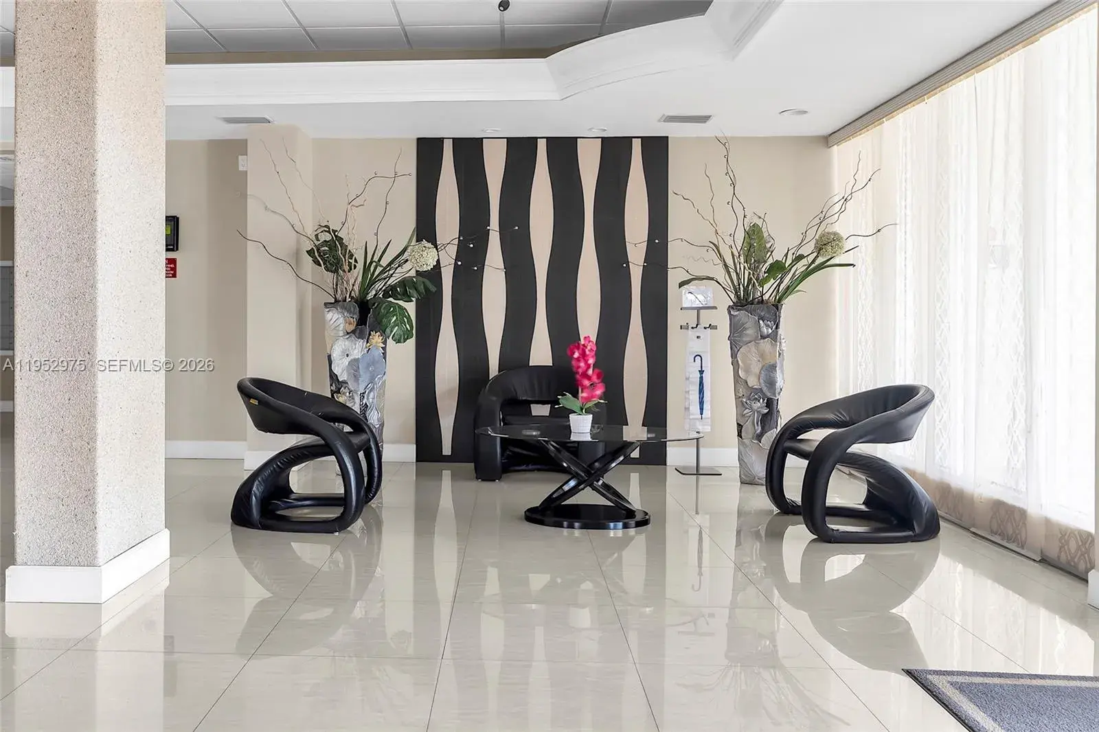 1833 S Ocean Dr # 1709, Hallandale Beach FL 33009