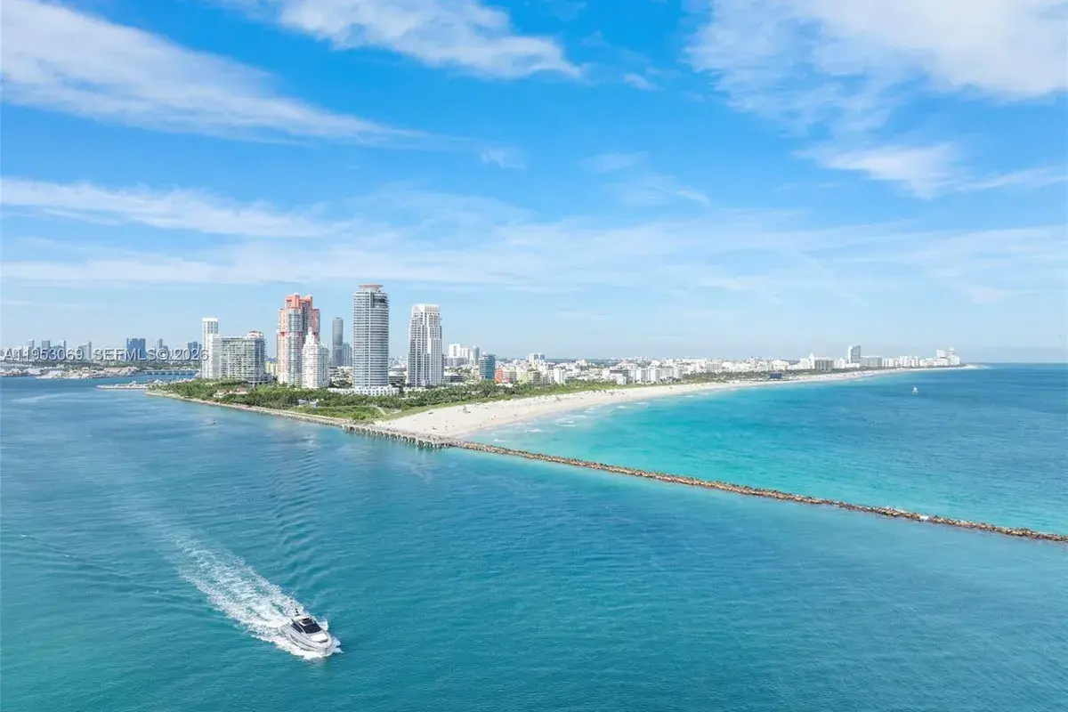 100 S Pointe Dr # 510, Miami Beach FL 33139