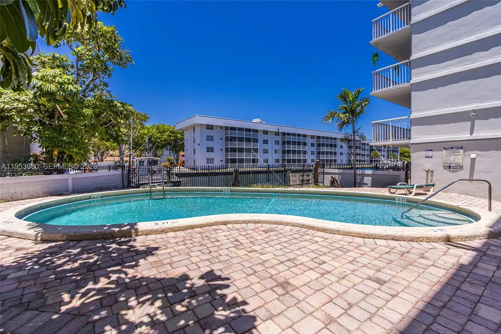 3527 NE 168th St # 309, North Miami Beach FL 33160 photo 4