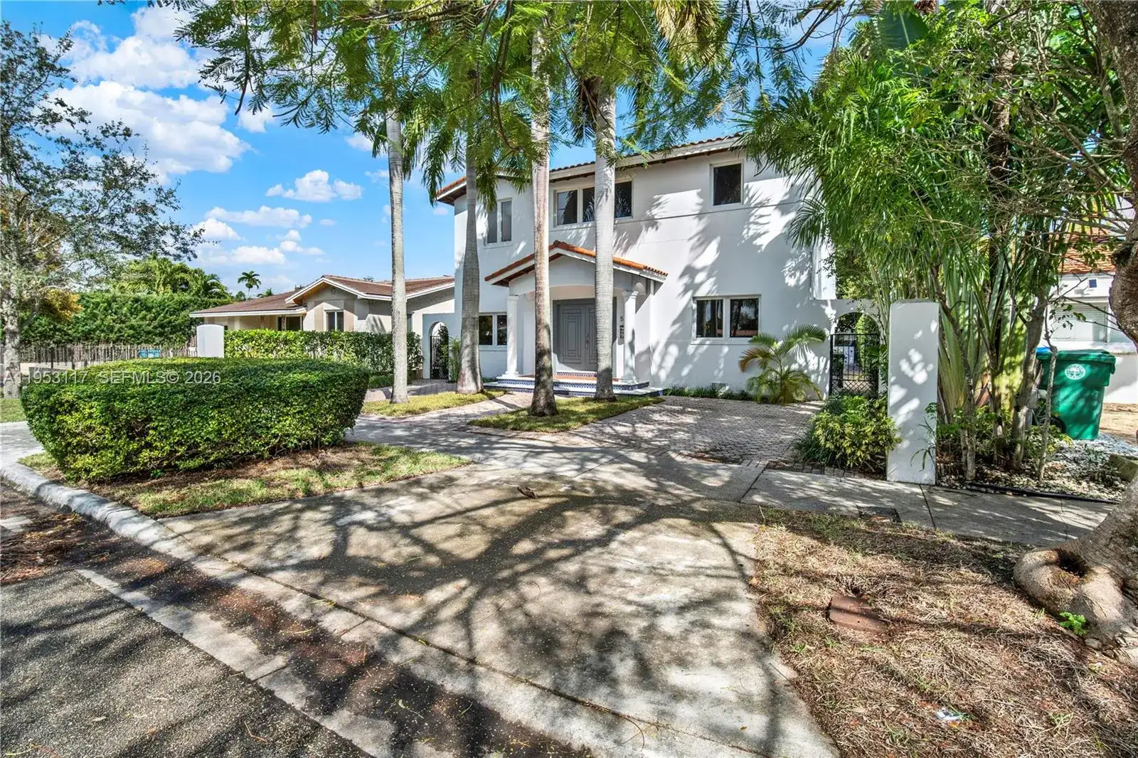 527 SW 20th Rd, Miami FL 33129 photo 3