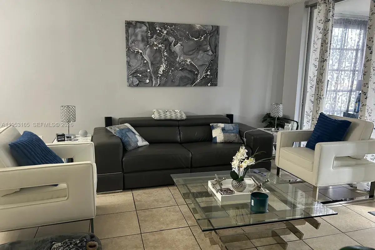 8350 Sands Point Blvd # E101, Tamarac FL 33321