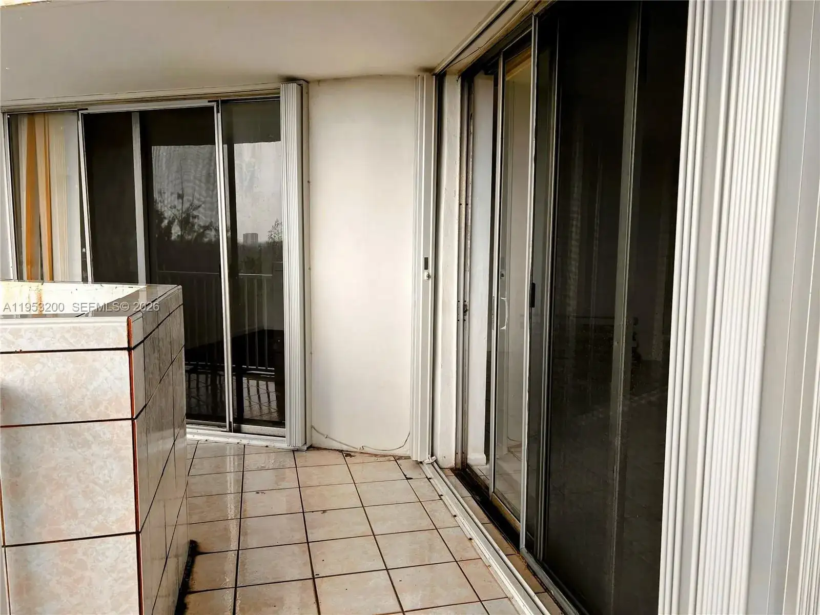 1300 NE Miami Gardens Dr # 1001E, Miami FL 33179 photo 4