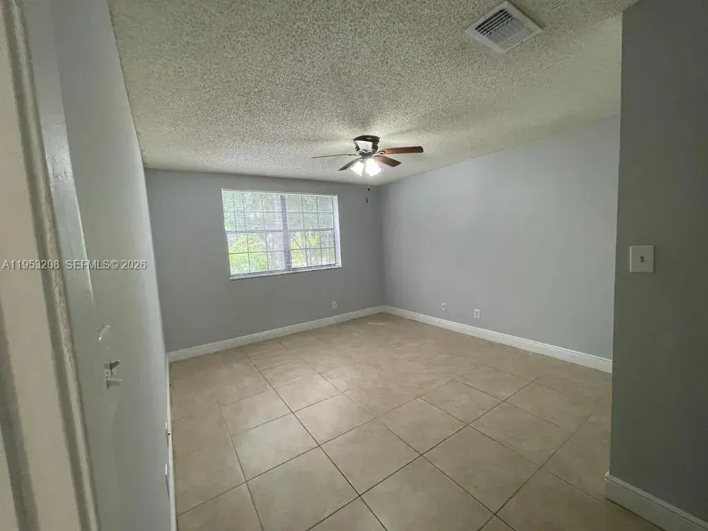 11277 W Atlantic Blvd # 205, Coral Springs FL 33071