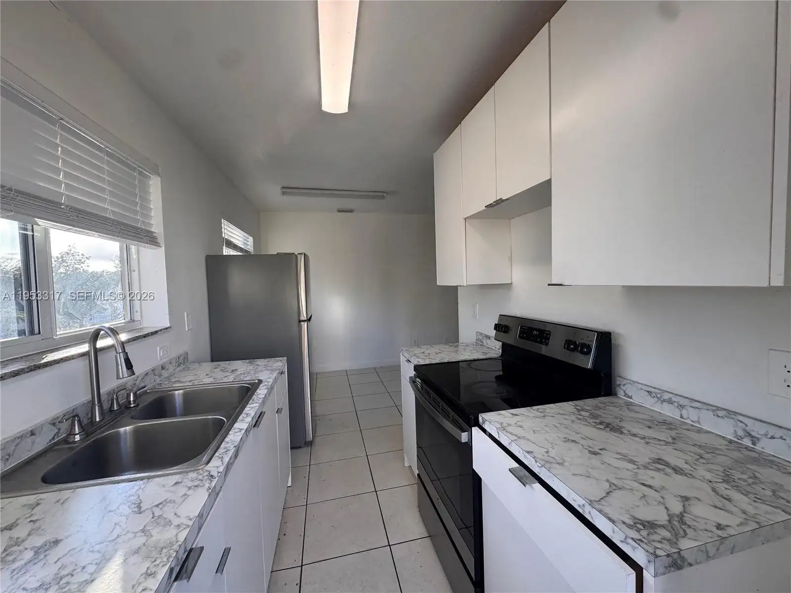 1595 NE 125th St # 6, North Miami FL 33161 photo 2
