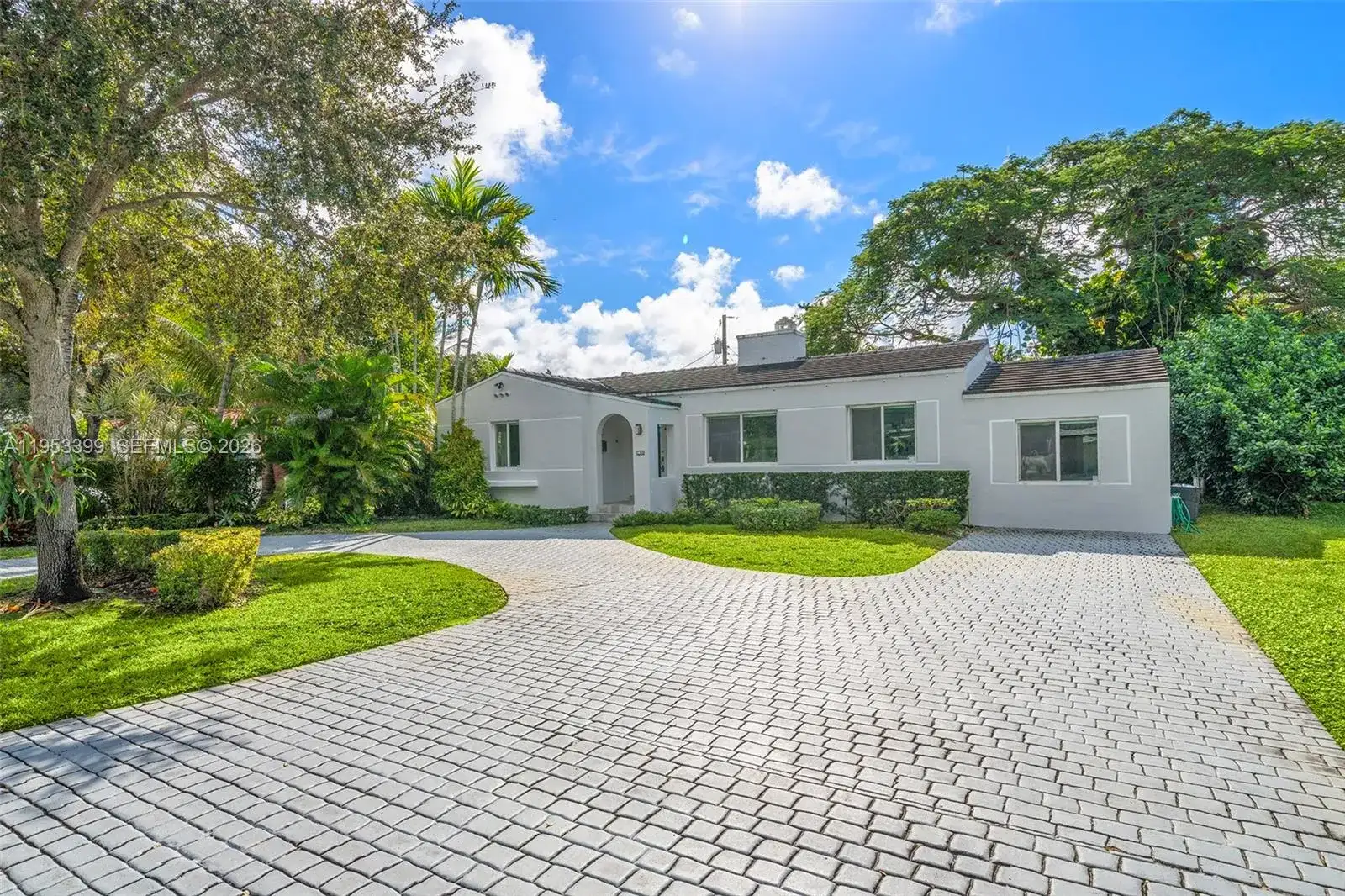 166 NW 100th Ter, Miami Shores FL 33150 photo 2