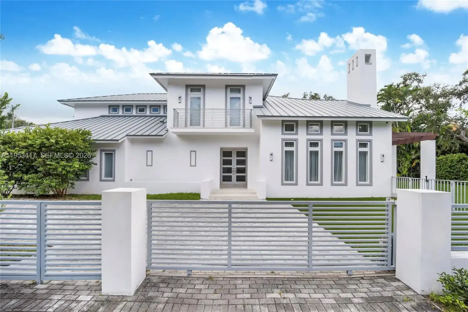 6900 Barquera St, Coral Gables FL 33146