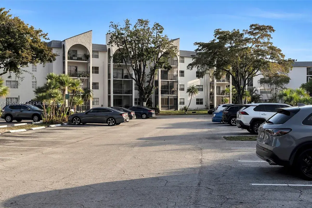3300 Spanish Moss Ter # 106, Lauderhill FL 33319