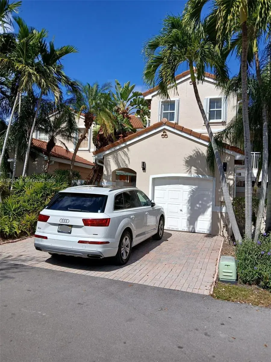 1065 River Birch St # 1065, Hollywood FL 33019