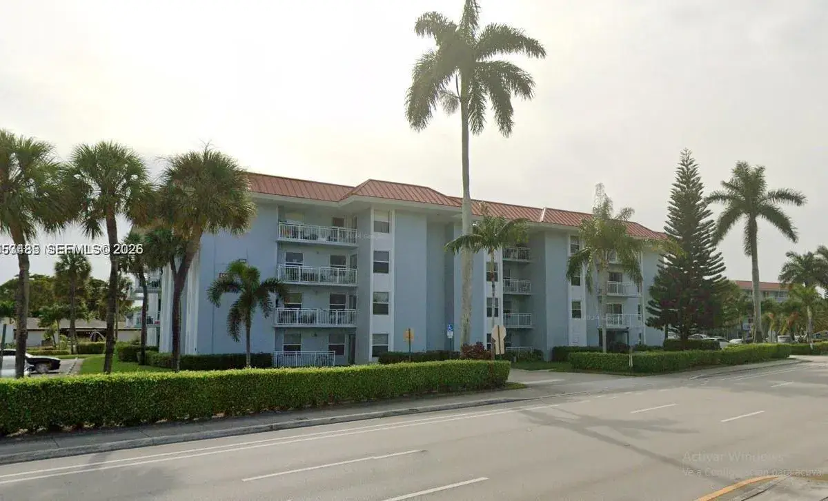 405 S Pine Island Rd # 202D, Plantation FL 33324