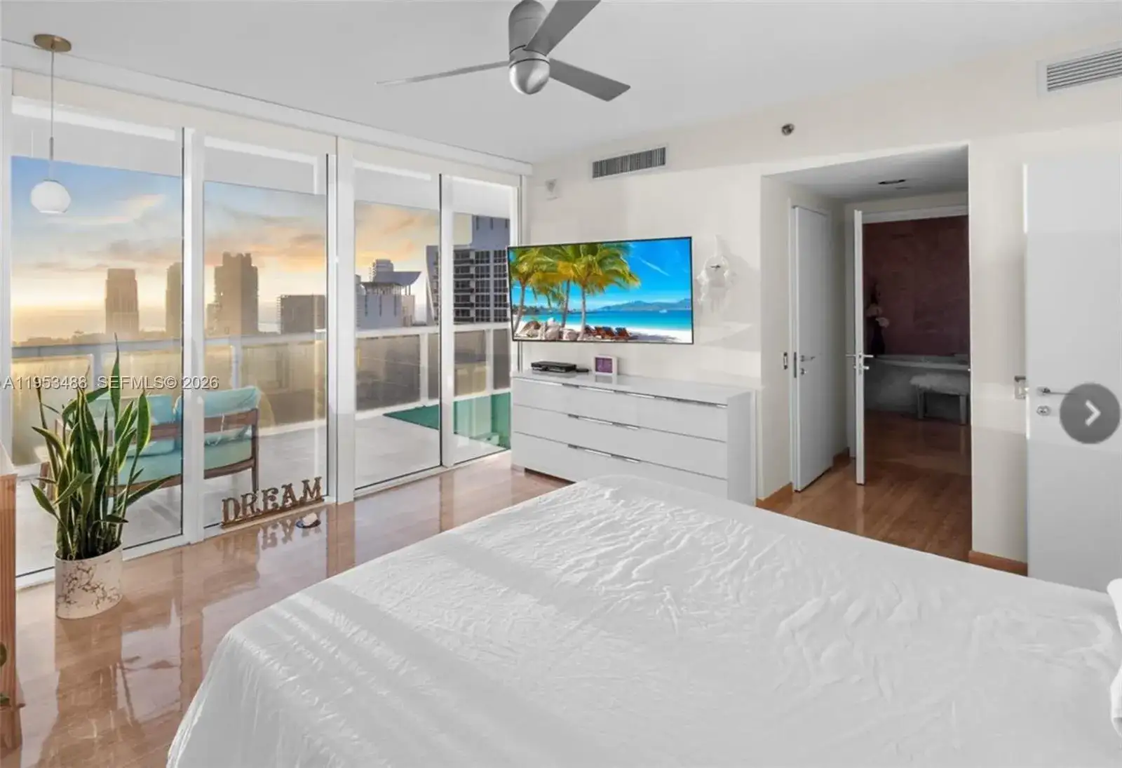 450 Alton Rd # 2810, Miami Beach FL 33139 photo 3