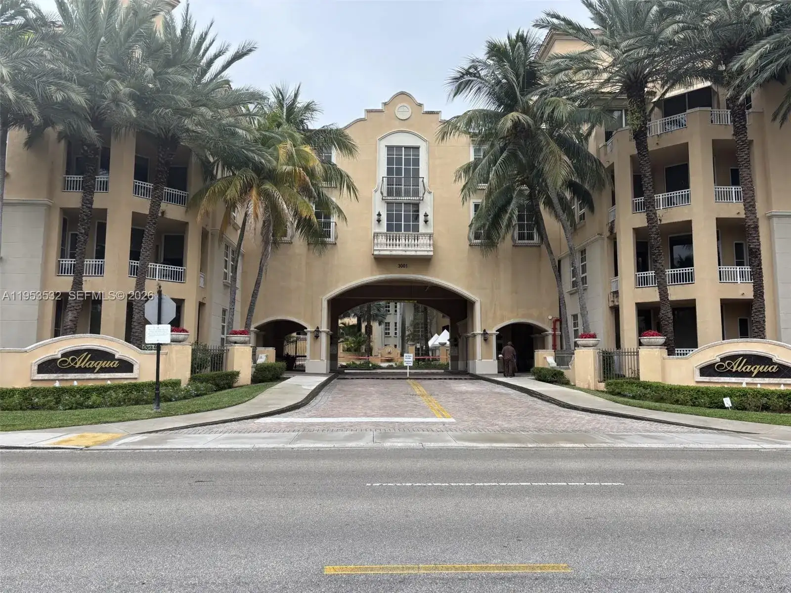 3001 NE 185th St # 119, Aventura FL 33180 photo 2