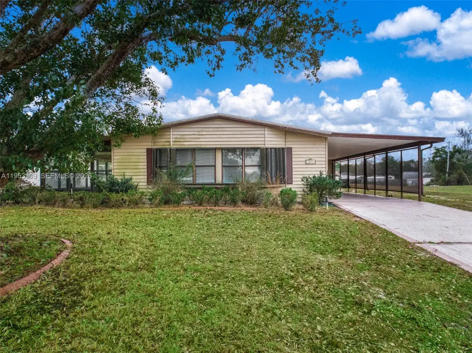 247 Hickory Ridge, Sebring FL 33876 photo 3