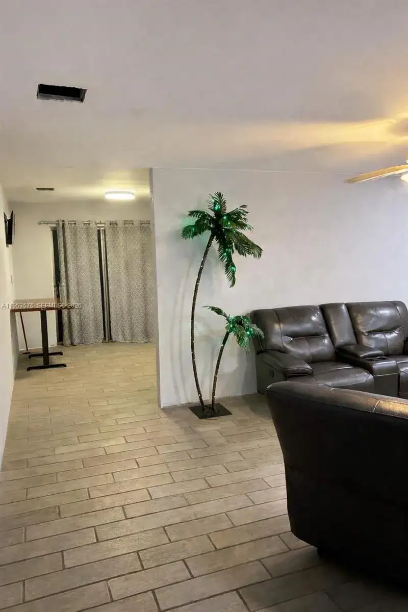 10010 SW 161st St, Miami FL 33157 photo 2