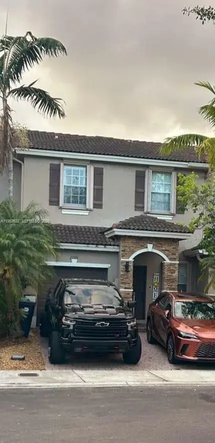 22526 SW 89th Pl, Cutler Bay FL 33190