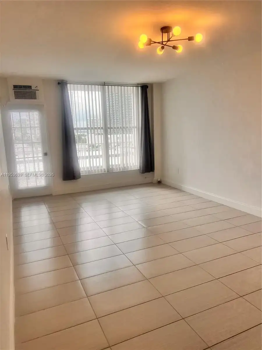 1300 Lincoln Rd # B902, Miami Beach FL 33139 photo 2