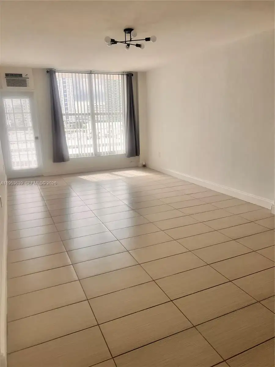 1300 Lincoln Rd # B902, Miami Beach FL 33139 photo 4