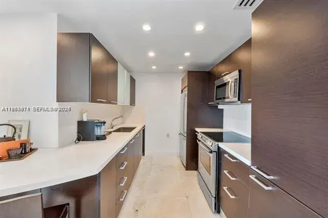 1985 S Ocean Dr # 19A, Hallandale Beach FL 33009