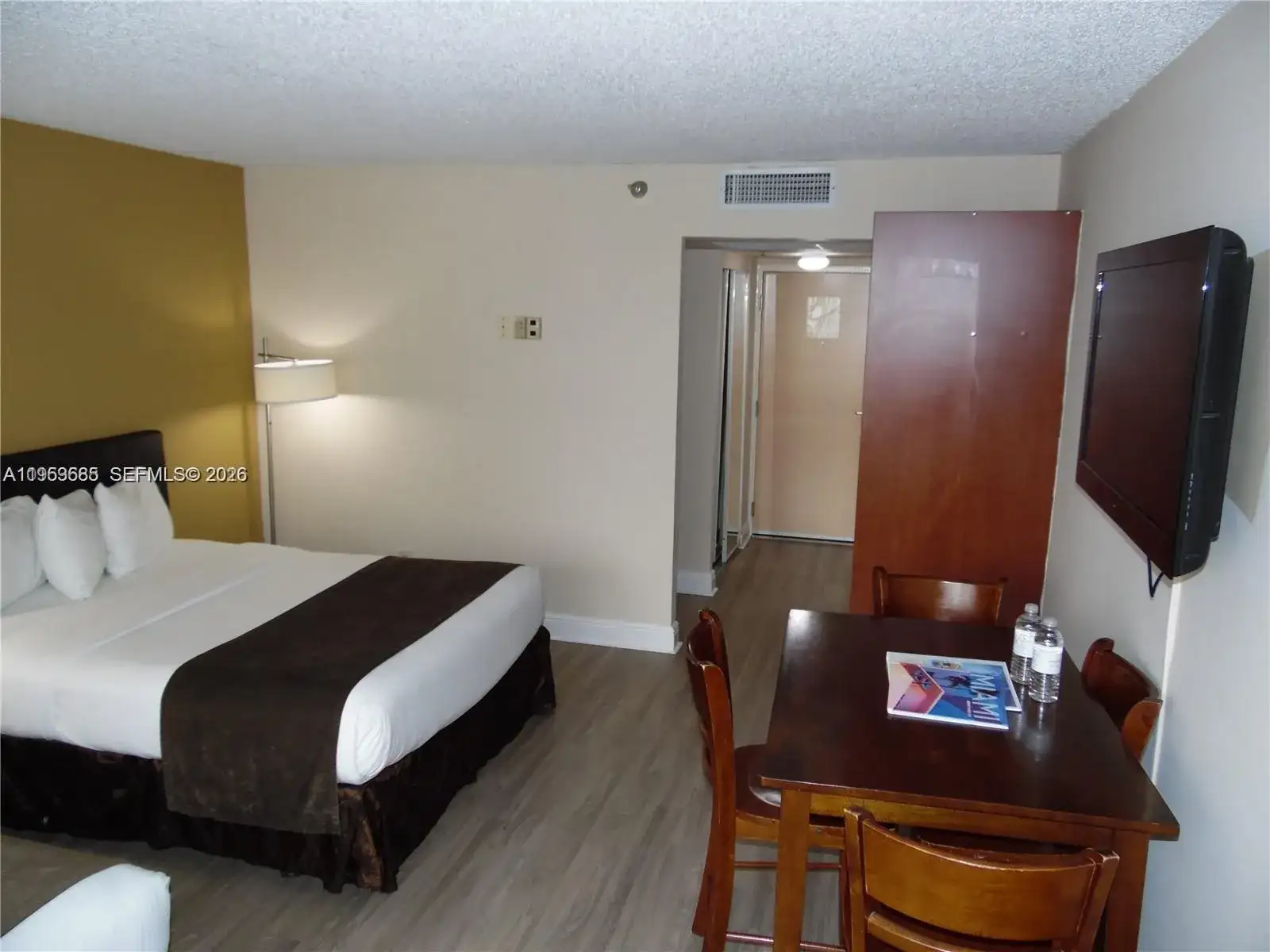 19201 Collins Ave # 243, Sunny Isles Beach FL 33160 photo 2