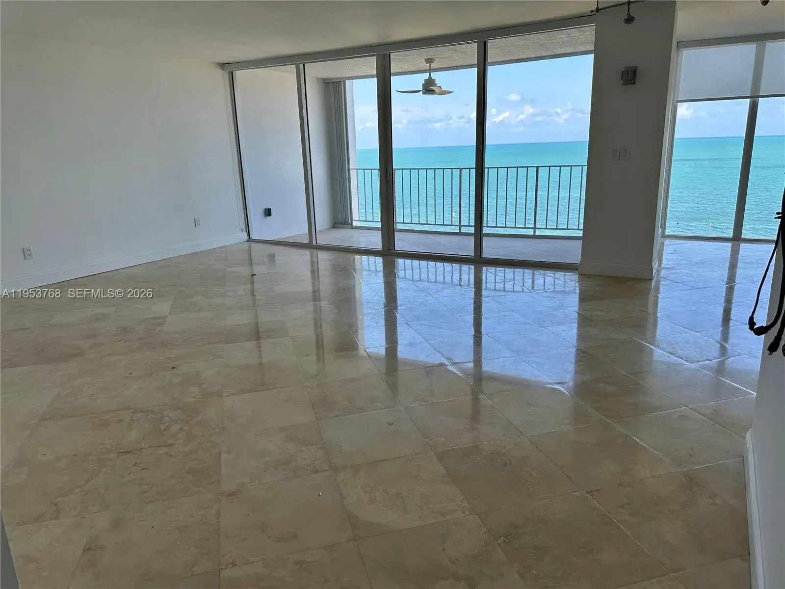 881 Ocean Dr # 10D, Key Biscayne FL 33149