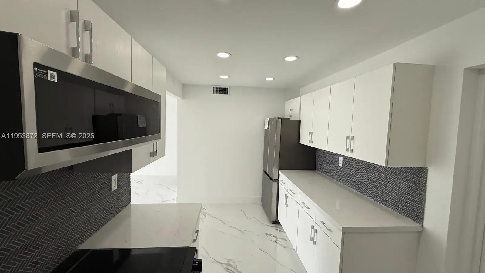 16850 S Glades Dr # 4J, North Miami Beach FL 33162
