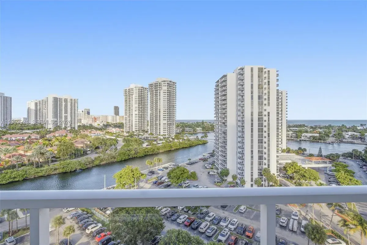 3731 N Country Club Dr # 1421, Aventura FL 33180