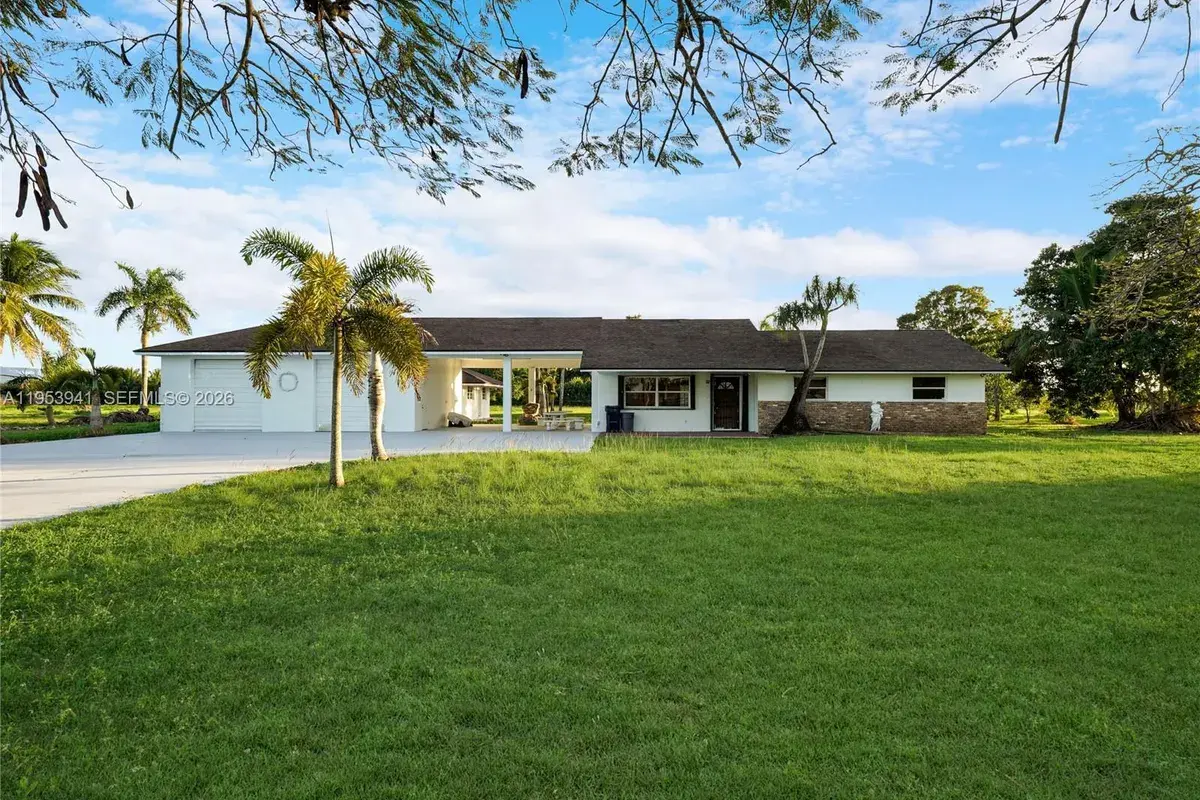20000 SW 216th St, Miami FL 33170