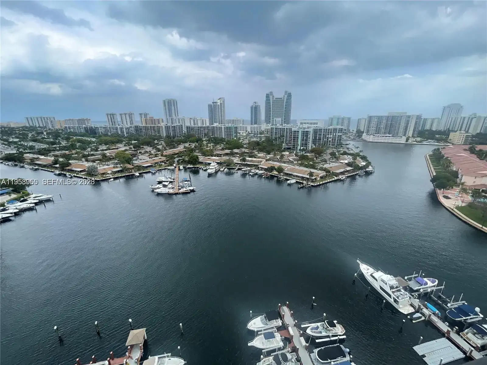 300 Three Islands Blvd # 417, Hallandale Beach FL 33009 photo 2