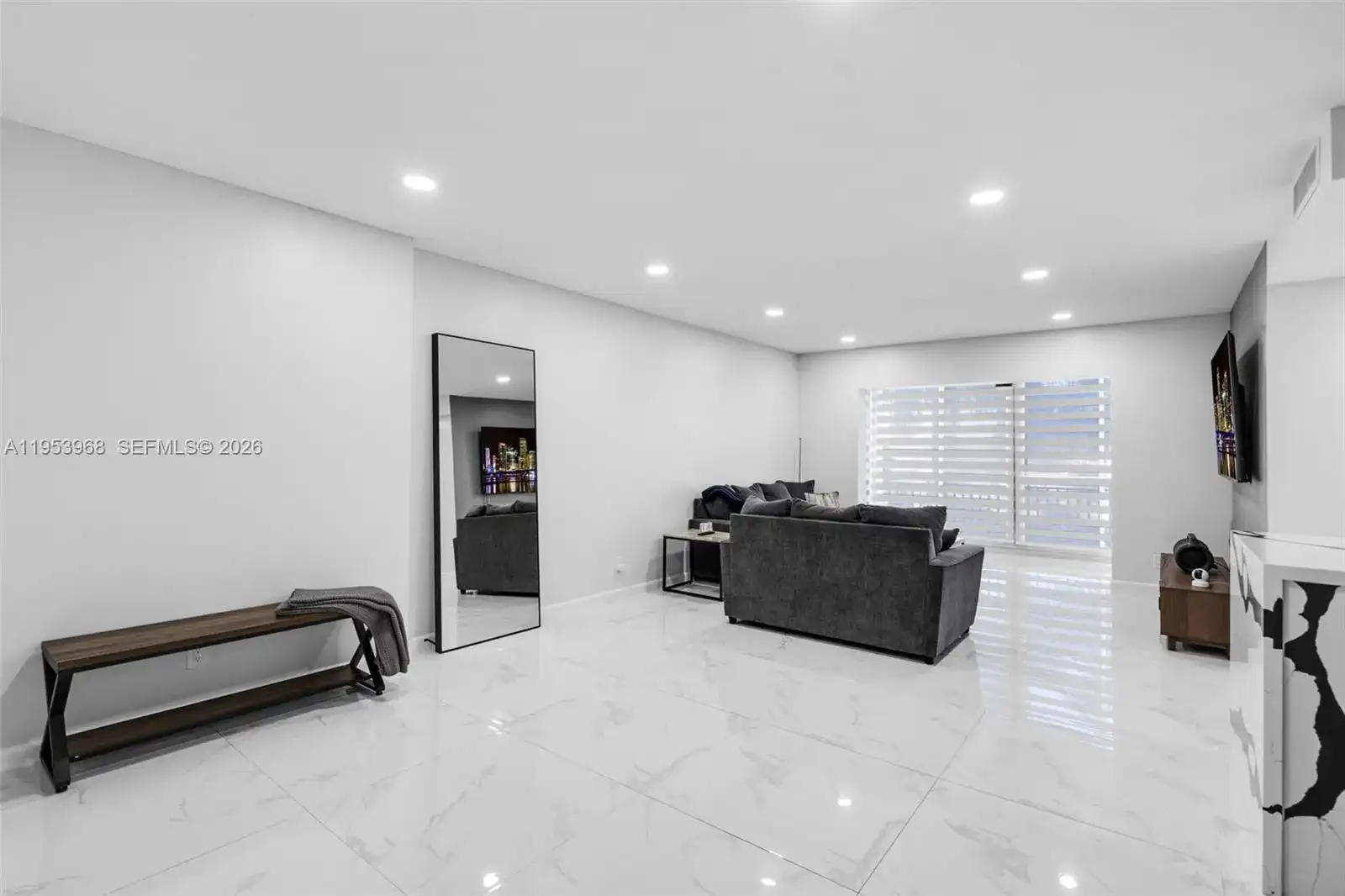 3800 Hillcrest Dr # 203, Hollywood FL 33021 photo 5