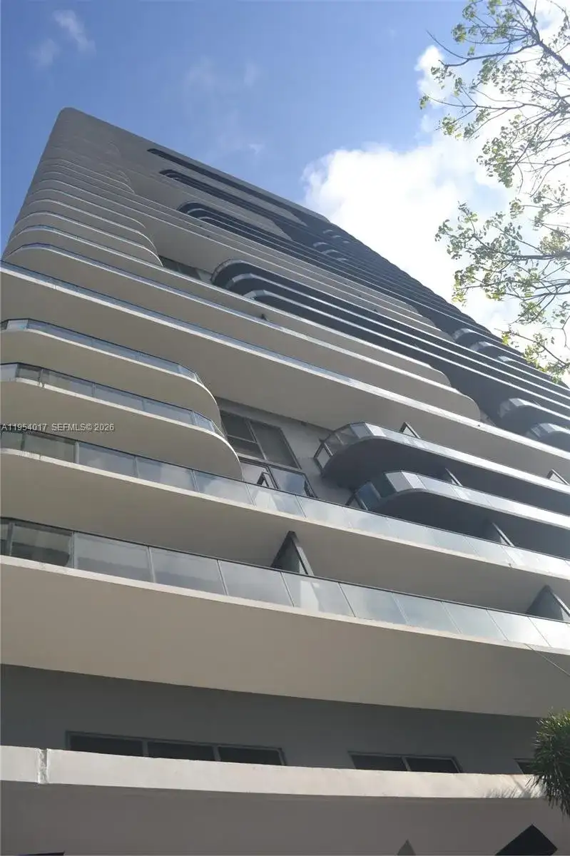 121 NE 34th St # 2110, Miami FL 33137 photo 2