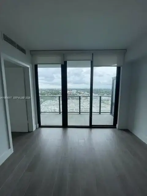 121 NE 34th St # 2110, Miami FL 33137 photo 4