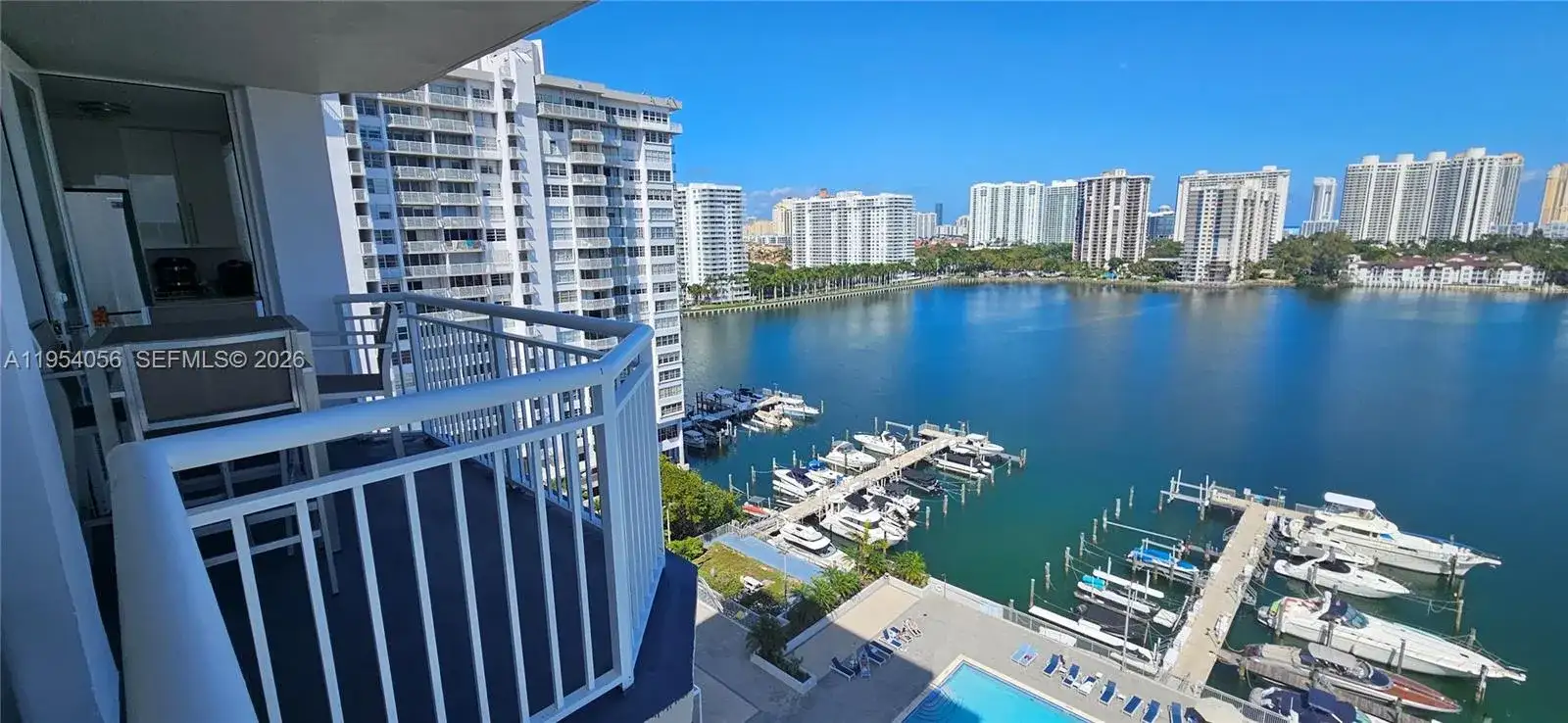 18041 Biscayne Blvd # 1405, Aventura FL 33160 photo 2