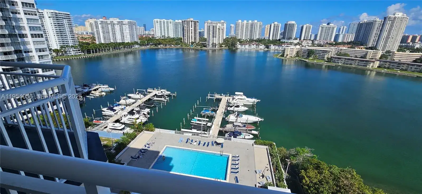 18041 Biscayne Blvd # 1405, Aventura FL 33160 photo 4