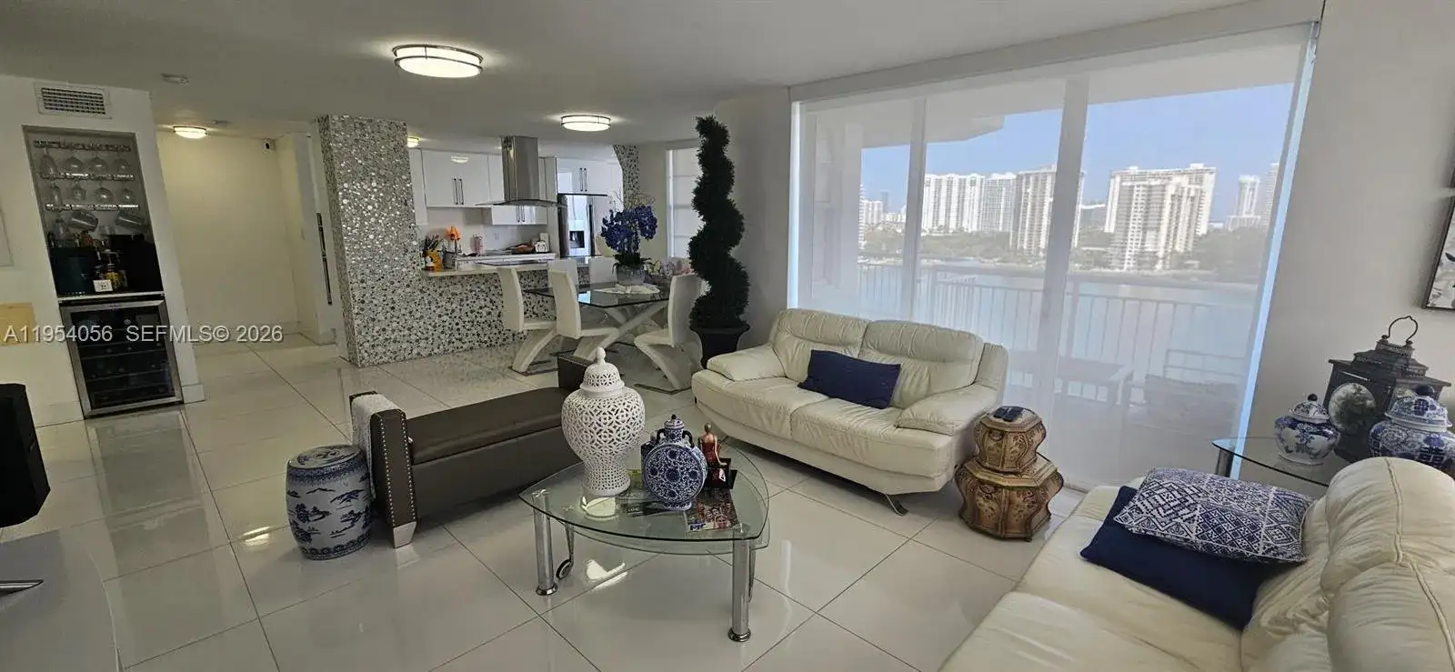 18041 Biscayne Blvd # 1405, Aventura FL 33160 photo 5