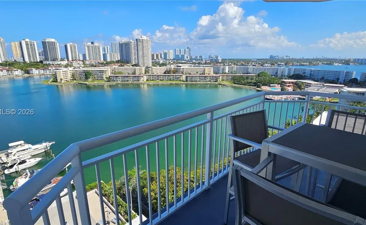 18041 Biscayne Blvd # 1405, Aventura FL 33160