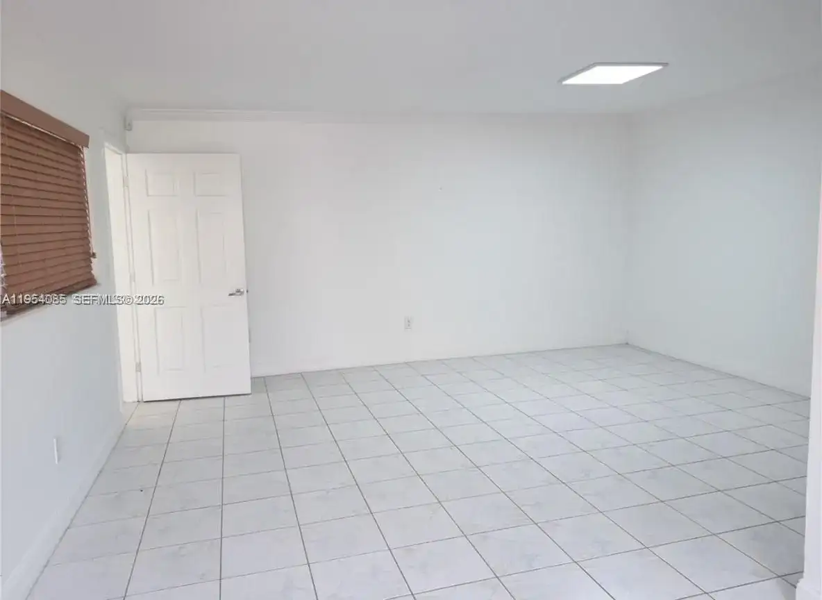 11930 NE 19th Dr # 2, North Miami FL 33181 photo 2
