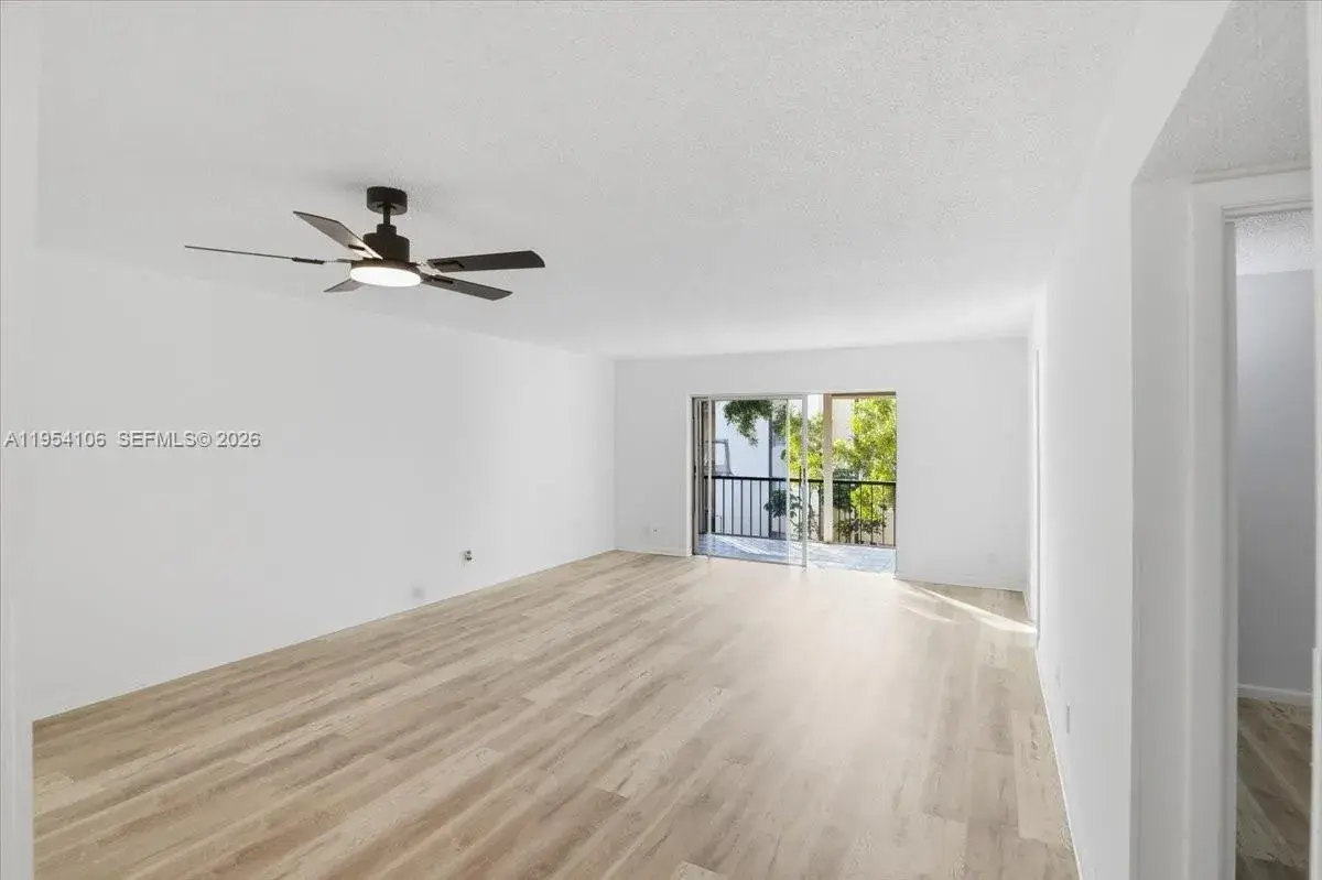 6101 N Falls Cir Dr # 309, Lauderhill FL 33319