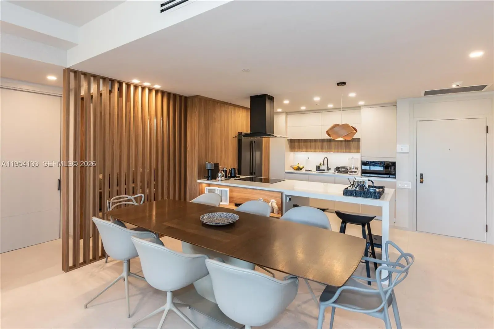 251 Crandon Blvd # 306, Key Biscayne FL 33149