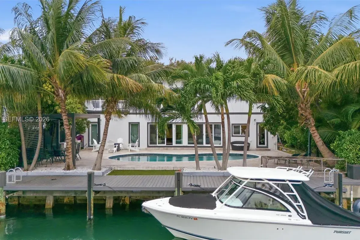 1895 NE 118th Rd, North Miami FL 33181