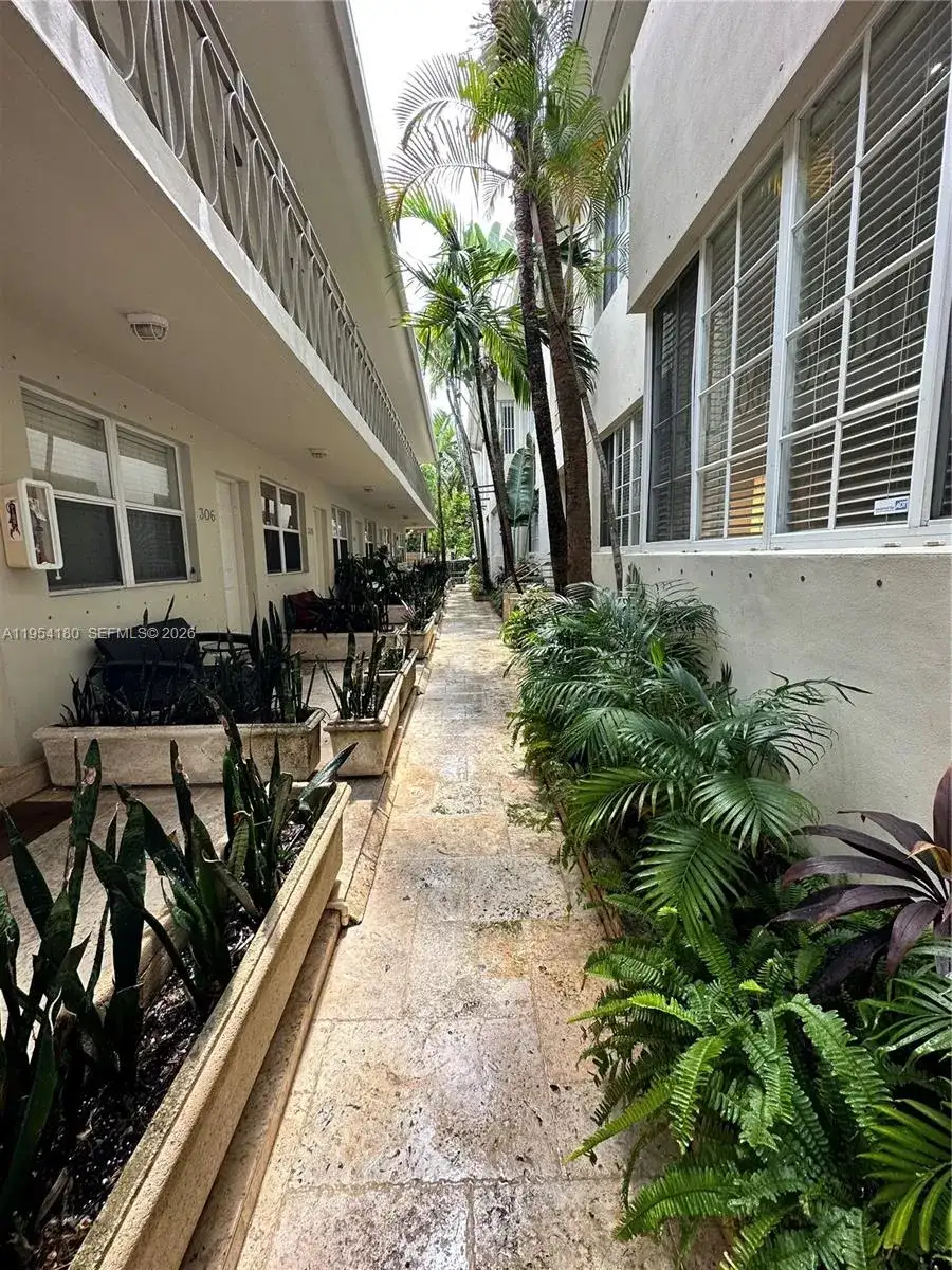 1330 Drexel Ave # 105, Miami Beach FL 33139 photo 4