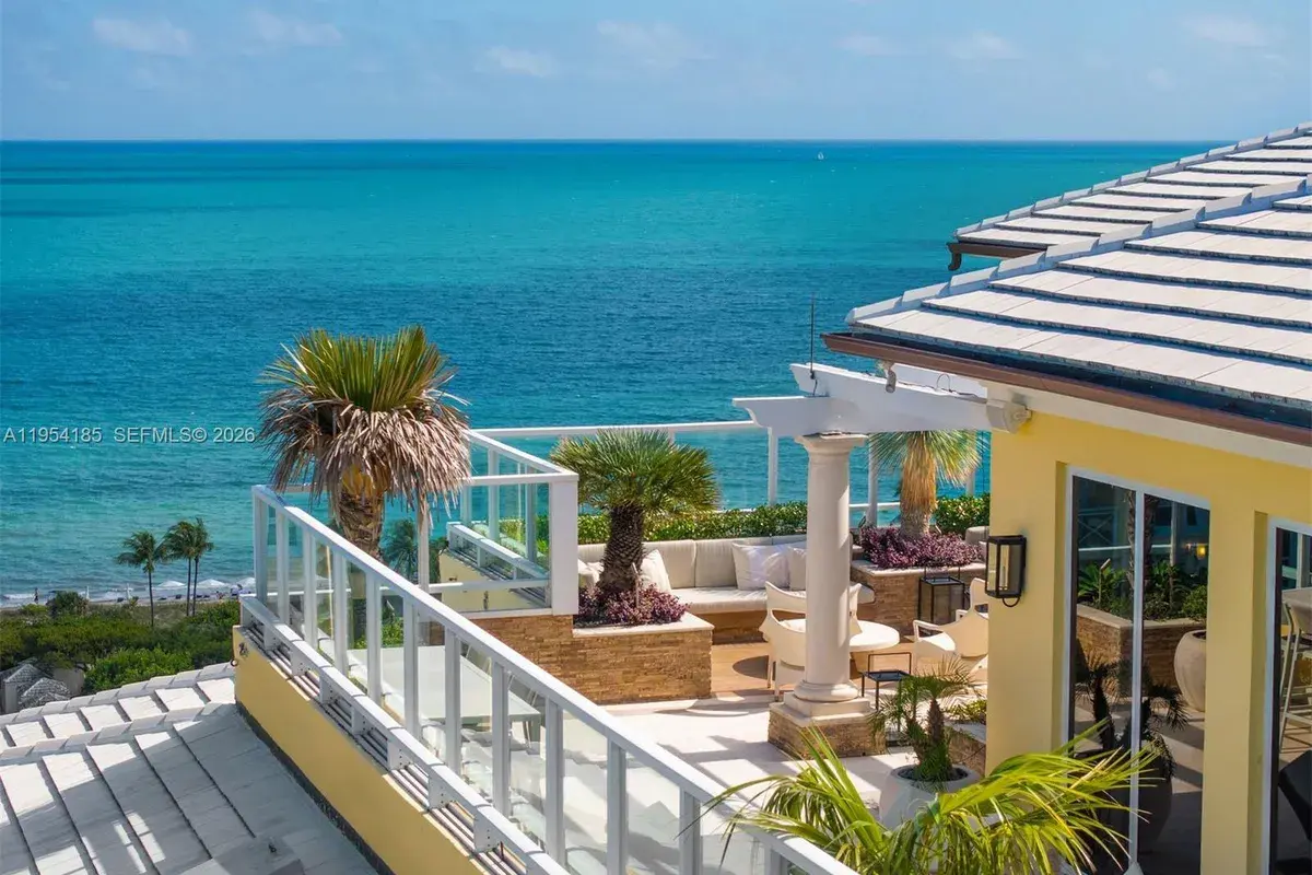 445 Grand Bay Drive # 1A, Key Biscayne FL 33149