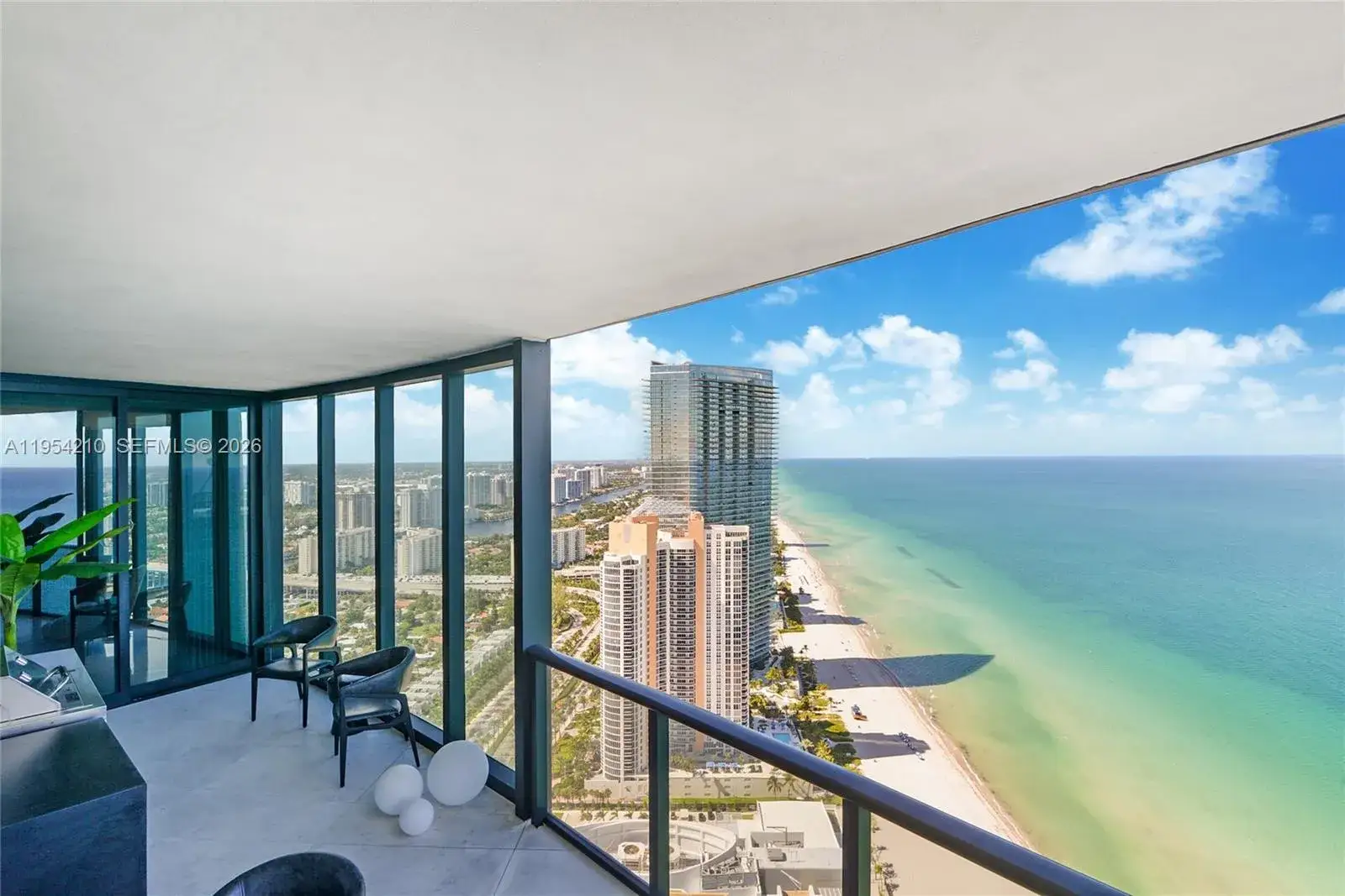 18555 Collins Ave # 4305, Sunny Isles Beach FL 33160