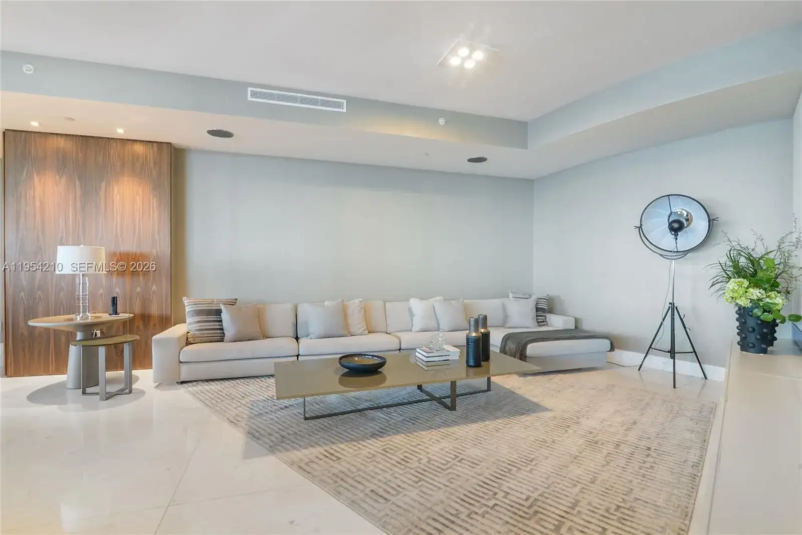 18555 Collins Ave # 4305, Sunny Isles Beach FL 33160 photo 3